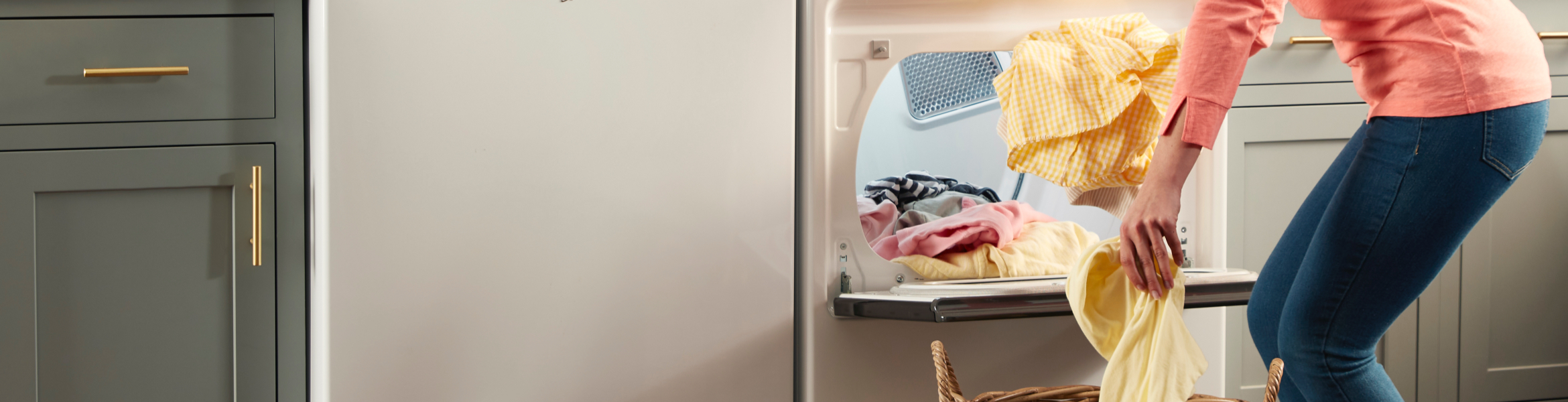 Unloading clothes from a dryer