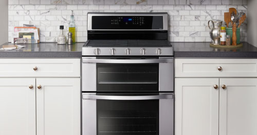Step-by-Step Steam Cleaning: A Beginner's Guide to Oven Maintenance