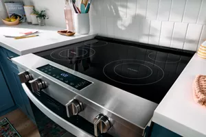Surface de cuisson continue en verre