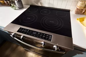 Surface de cuisson continue en verre