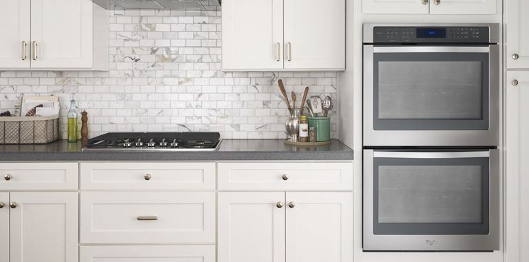 Whirlpool Built-In Double Oven In Modern Kitchen