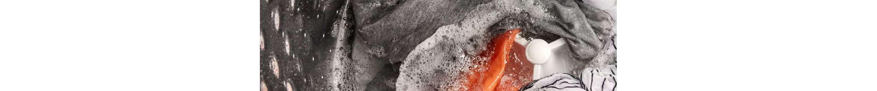How to remove wax from clothing