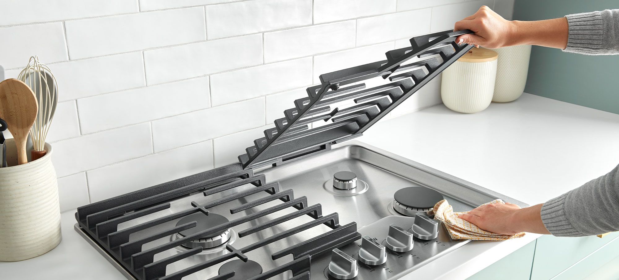 Gas cooktop options with easy lift up grates make cleanup a snap.
